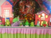 mesa decorada com arco